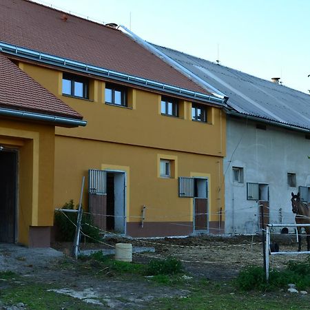 Penzion Eqilon Hotel Melnik Luaran gambar